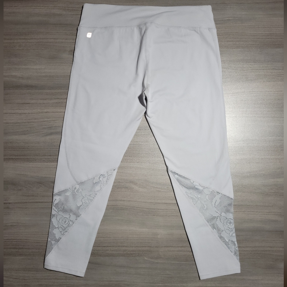 Fabletics Salar Mesh Powerhold Compression Capri … - image 4